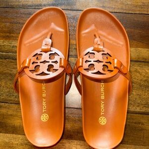 Tory Burch Miller Cloud Calf Leather 8- NEVER WORN ORIGINAL BOX
